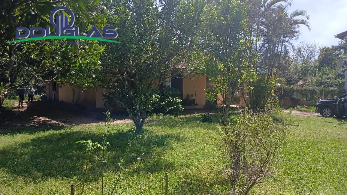 Foto 3 de Casa com 2 quartos à venda, 1200m2 em Viamao - RS