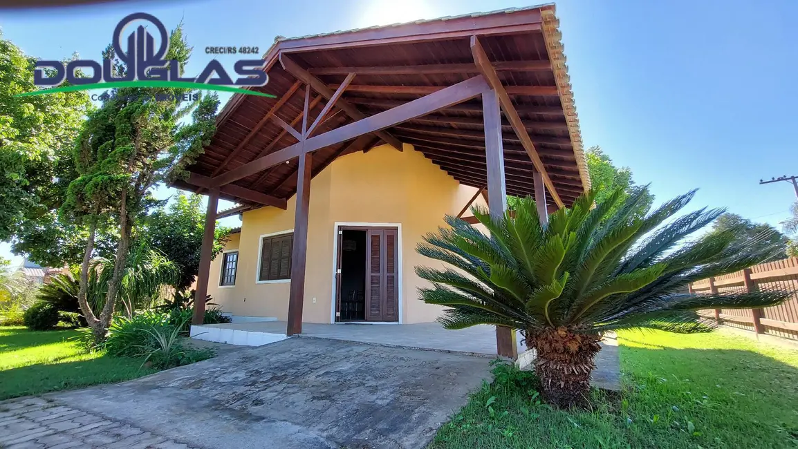 Foto 2 de Casa com 2 quartos à venda em Viamao - RS