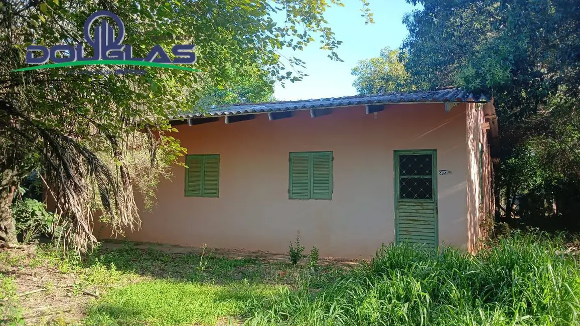 Foto 2 de Casa com 1 quarto à venda, 1900m2 em Viamao - RS