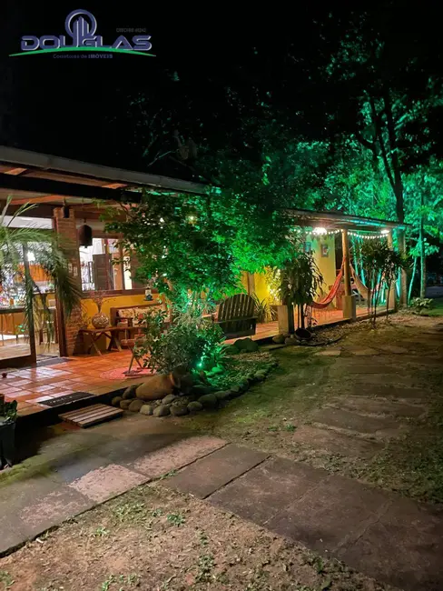 Casa com 2 quartos à venda, 1200m2 em Viamao - RS - imagem 2 Foto 2 de Casa com 2 quartos à venda, 1200m2 em Viamao - RS