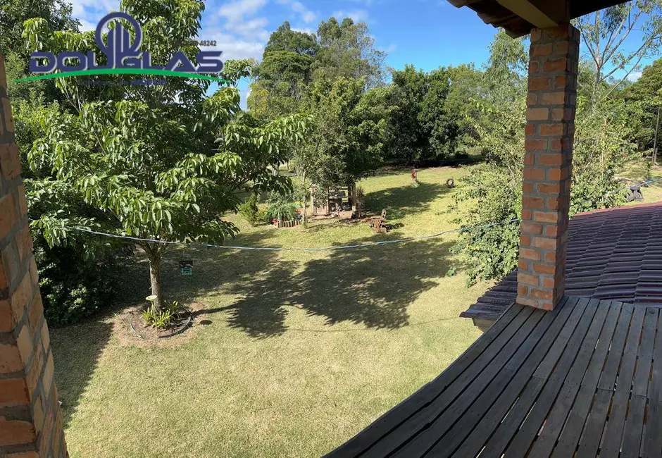 Casa com 3 quartos à venda, 2300m2 em Viamao - RS - imagem 1 Foto 1 de Casa com 3 quartos à venda, 2300m2 em Viamao - RS