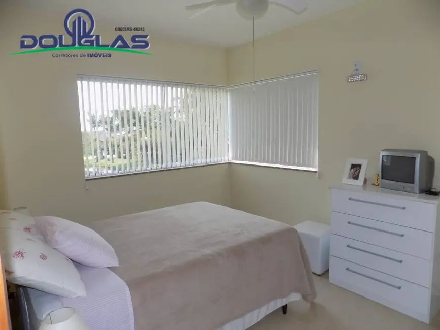 Foto 10 de Casa à venda em Viamao - RS