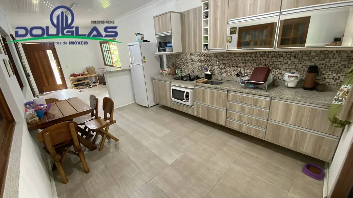 Foto 5 de Casa com 3 quartos à venda, 1200m2 em Viamao - RS