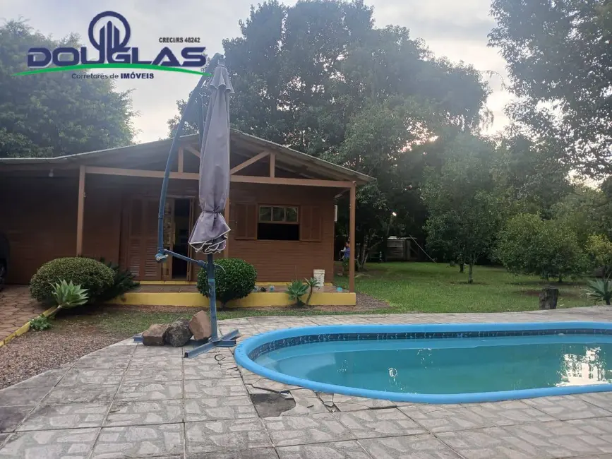 Foto 2 de Casa com 3 quartos à venda, 1200m2 em Viamao - RS