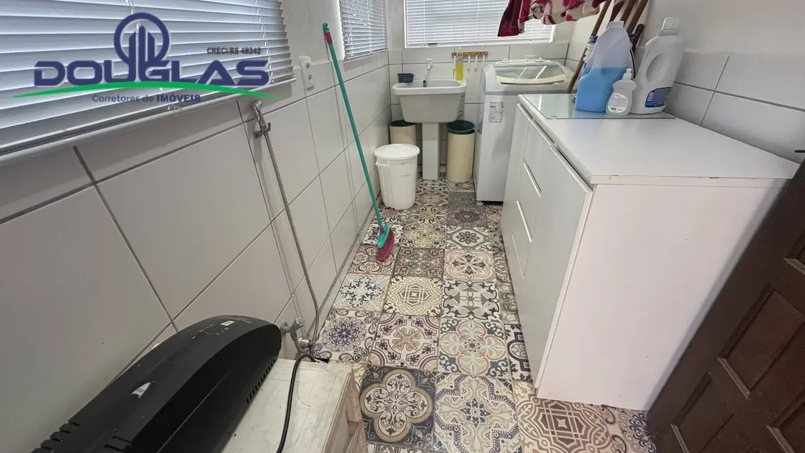 Casa à venda em Viamao - RS - imagem 7 Foto 7 de Casa à venda em Viamao - RS