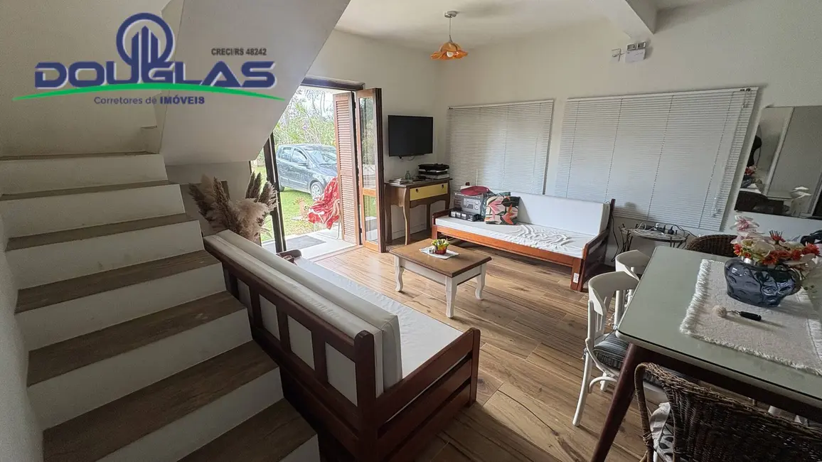 Casa à venda em Viamao - RS - imagem 5 Foto 5 de Casa à venda em Viamao - RS