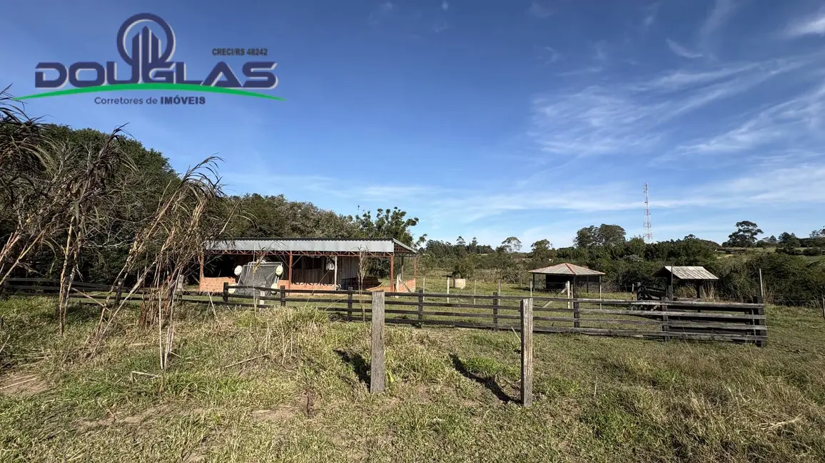 Foto 42 de Chácara à venda em Viamao - RS