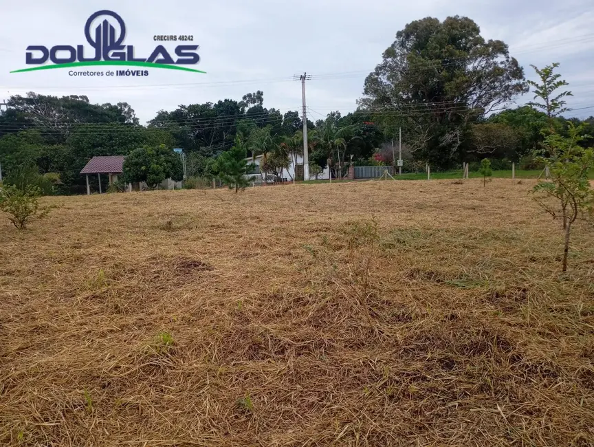 Foto 1 de Terreno / Lote à venda, 1400m2 em Viamao - RS
