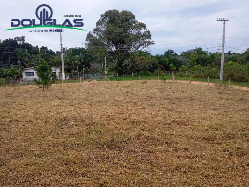 Foto 2 de Terreno / Lote à venda, 1400m2 em Viamao - RS