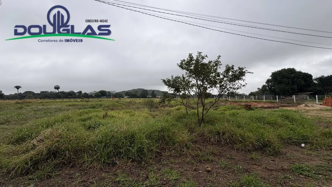 Foto 3 de Terreno / Lote à venda, 600m2 em Viamao - RS