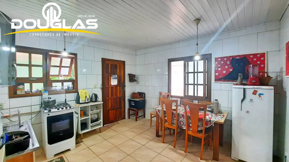 Casa com 1 quarto à venda em Viamao - RS - imagem 4 Foto 4 de Casa com 1 quarto à venda em Viamao - RS