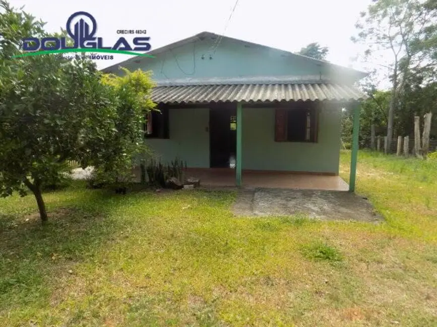 Foto 1 de Casa com 2 quartos à venda, 90m2 em Viamao - RS