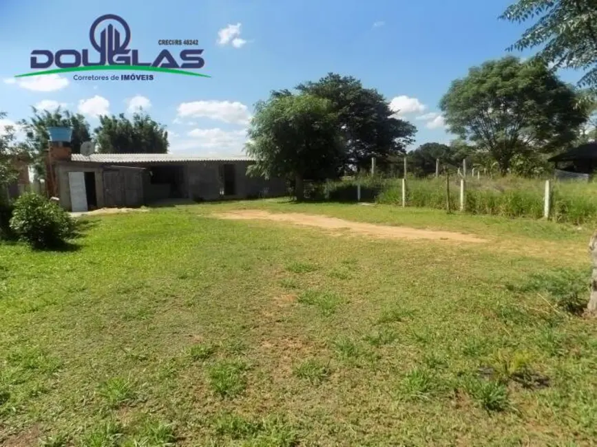 Casa com 3 quartos à venda, 114m2 em Viamao - RS - imagem 3 Foto 3 de Casa com 3 quartos à venda, 114m2 em Viamao - RS