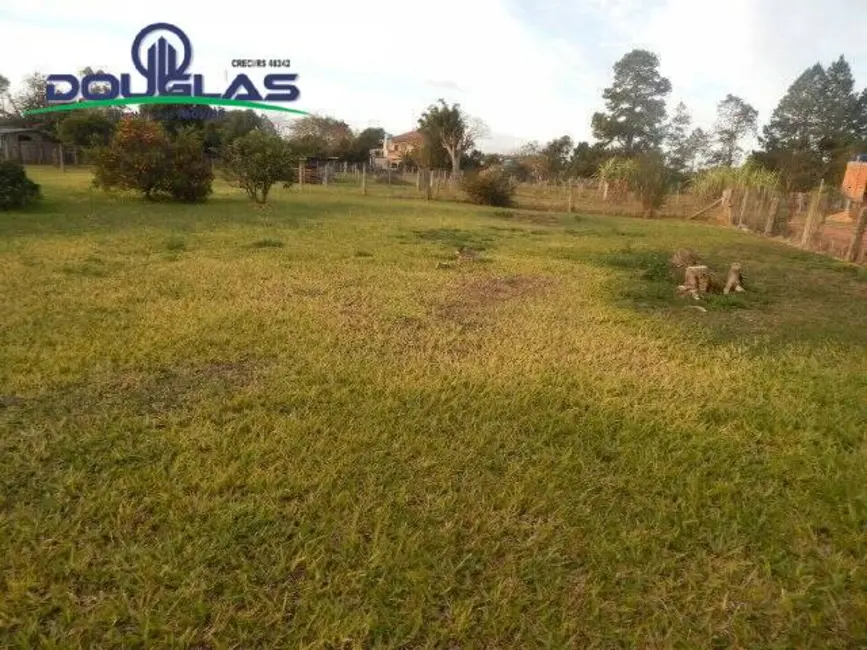 Terreno / Lote à venda, 300m2 em Viamao, RS - imagem 1 Foto 1 de Terreno / Lote à venda, 300m2 em Viamao, RS