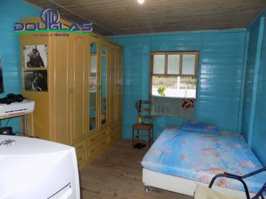 Casa com 2 quartos à venda, 2500m2 em Viamao - RS - imagem 2 Foto 2 de Casa com 2 quartos à venda, 2500m2 em Viamao - RS