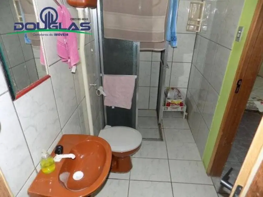Casa com 2 quartos à venda, 2500m2 em Viamao - RS - imagem 4 Foto 4 de Casa com 2 quartos à venda, 2500m2 em Viamao - RS