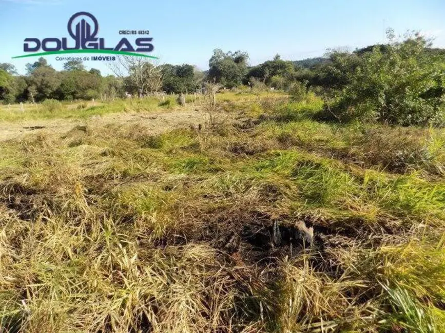 Foto 1 de Terreno / Lote à venda, 675m2 em Viamao - RS