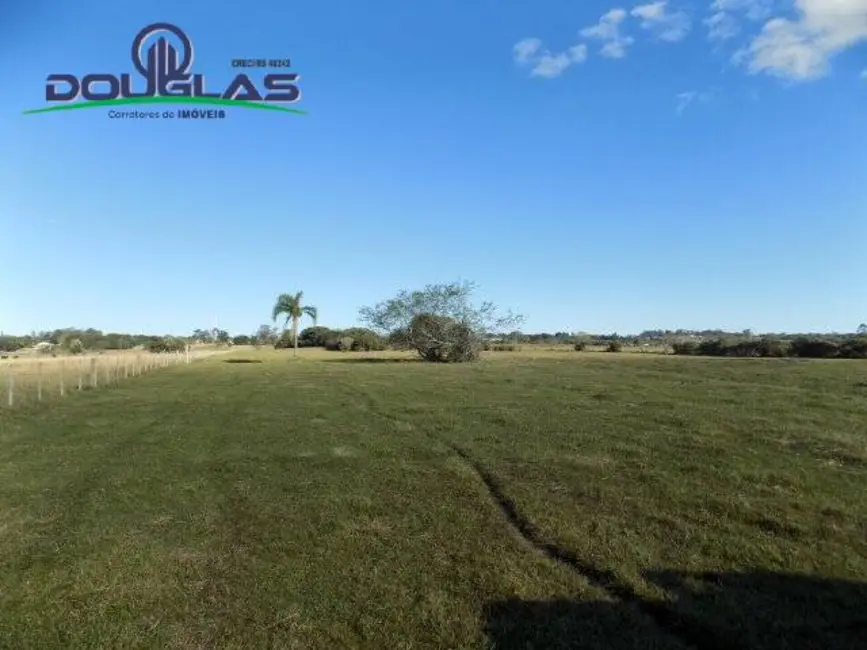 Foto 16 de Chácara à venda, 9m2 em Viamao - RS