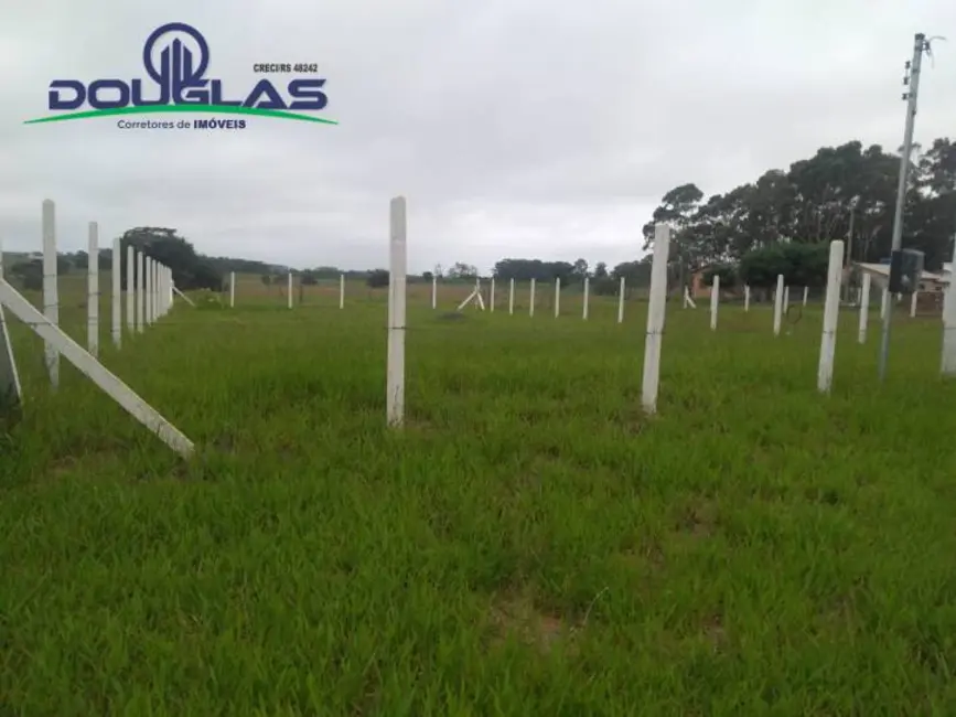 Foto 4 de Terreno / Lote à venda, 450m2 em Viamao - RS