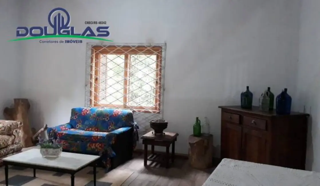 Foto 2 de Casa com 2 quartos à venda, 1900m2 em Viamao - RS