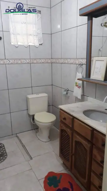 Casa com 2 quartos à venda, 1900m2 em Viamao - RS - imagem 4 Foto 4 de Casa com 2 quartos à venda, 1900m2 em Viamao - RS