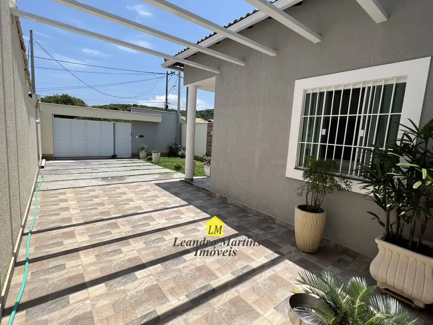 Foto 5 de Casa com 3 quartos à venda, 300m2 em Marica - RJ