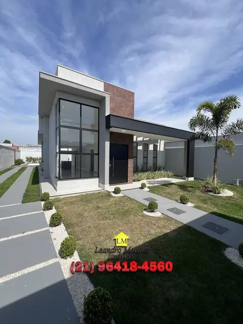 Foto 3 de Casa com 3 quartos à venda, 440m2 em Marica - RJ