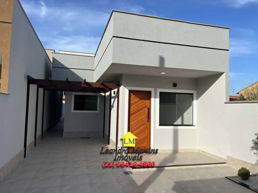 Foto 2 de Casa com 3 quartos à venda, 240m2 em Marica - RJ