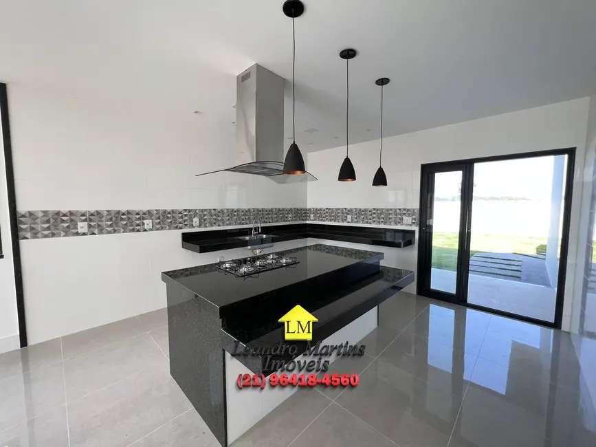 Foto 21 de Casa à venda, 423m2 em Marica - RJ