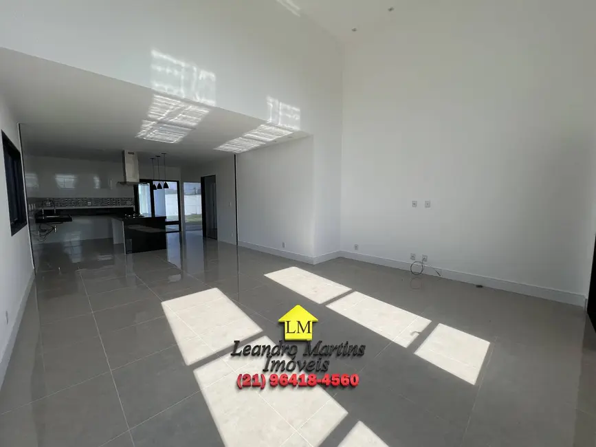 Foto 15 de Casa à venda, 423m2 em Marica - RJ