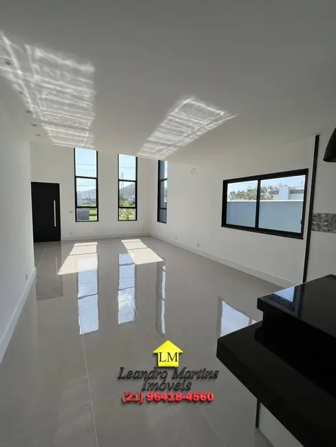 Foto 34 de Casa à venda, 423m2 em Marica - RJ