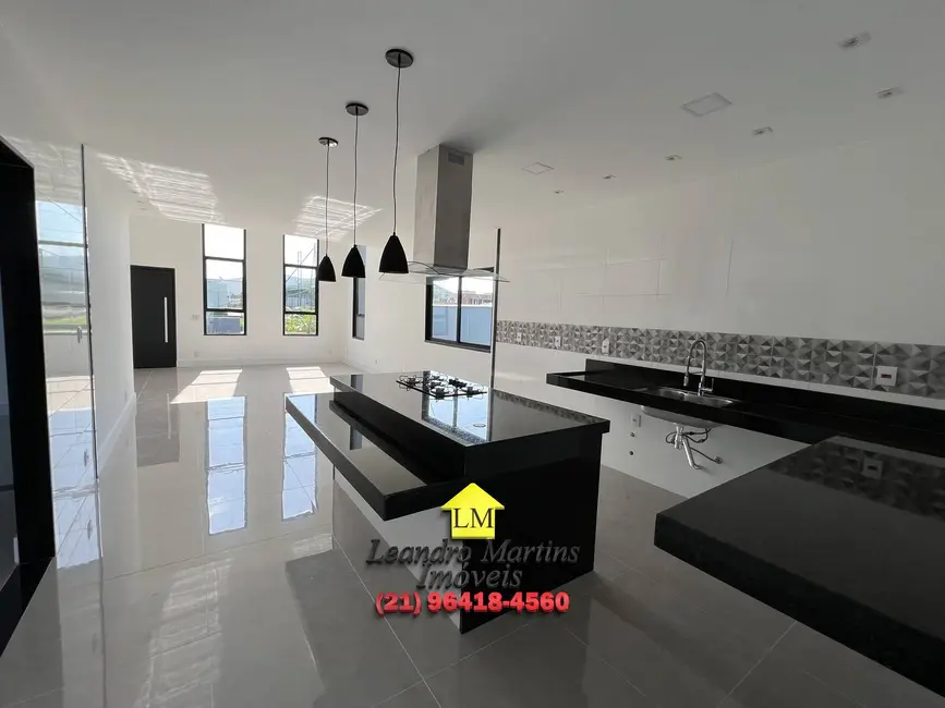 Foto 35 de Casa à venda, 423m2 em Marica - RJ