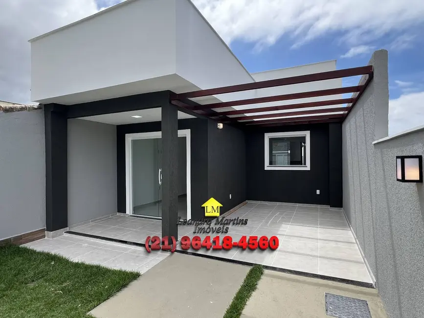 Foto 1 de Casa com 3 quartos à venda em Marica - RJ