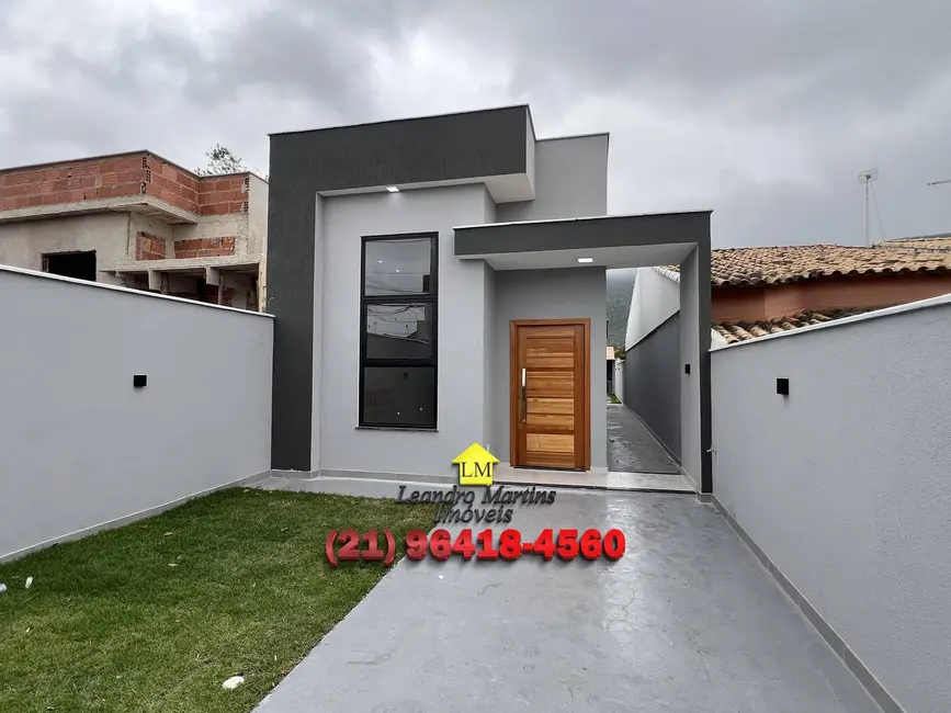 Foto 2 de Casa com 3 quartos à venda, 240m2 em Marica - RJ