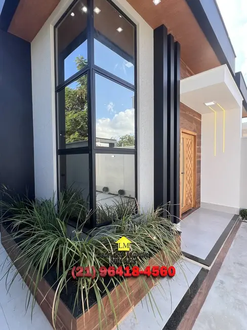 Foto 3 de Casa com 3 quartos à venda, 240m2 em Marica - RJ