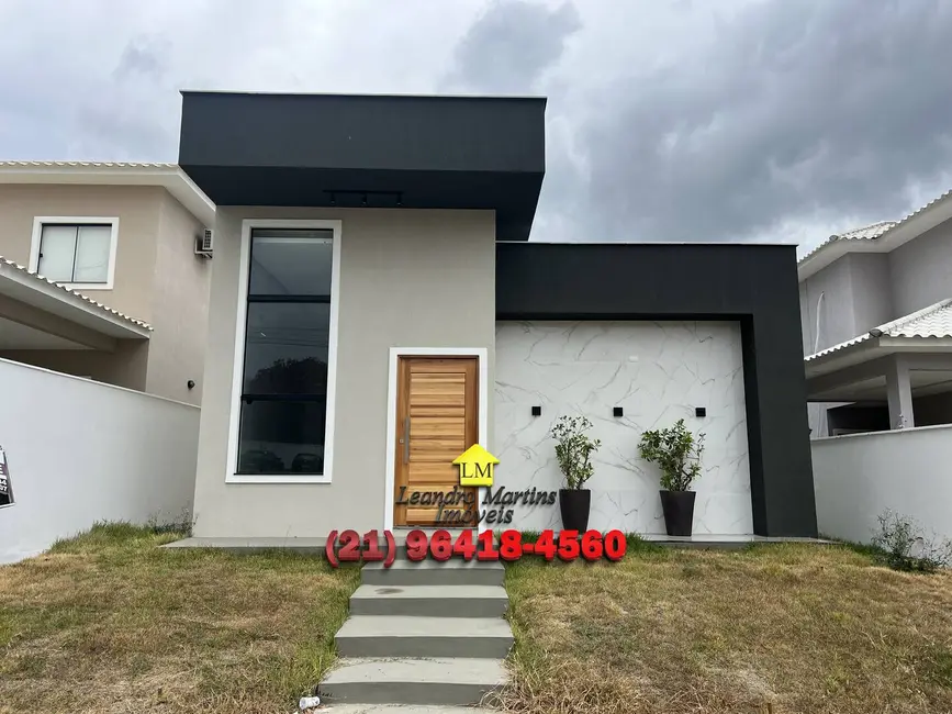 Foto 1 de Casa com 3 quartos à venda, 240m2 em Marica - RJ