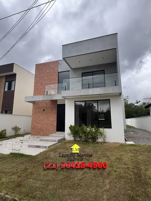 Foto 2 de Casa com 4 quartos à venda, 360m2 em Marica - RJ
