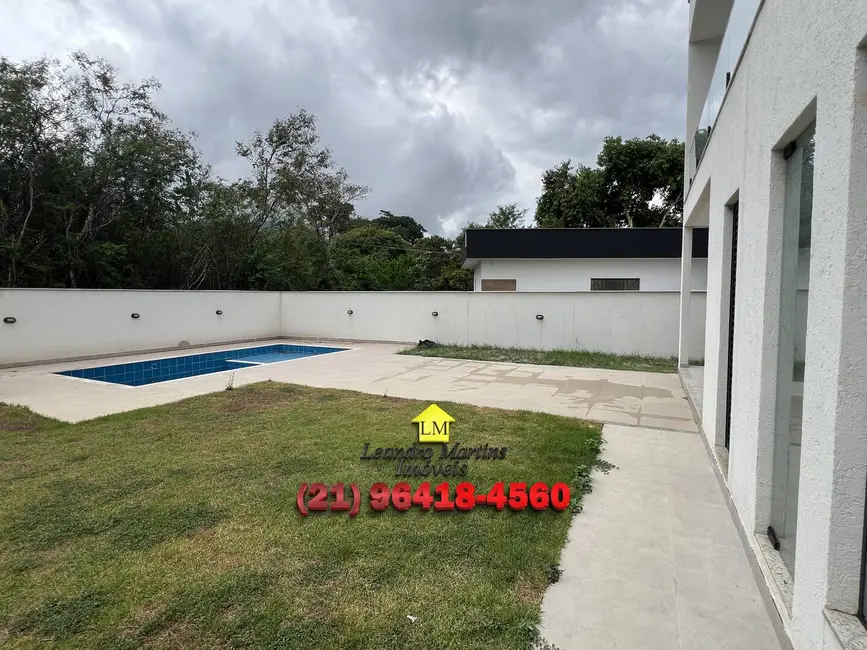 Foto 9 de Casa com 4 quartos à venda, 360m2 em Marica - RJ