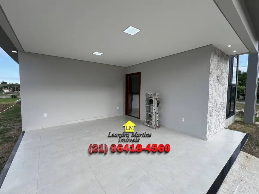 Foto 4 de Casa com 3 quartos à venda, 360m2 em Marica - RJ