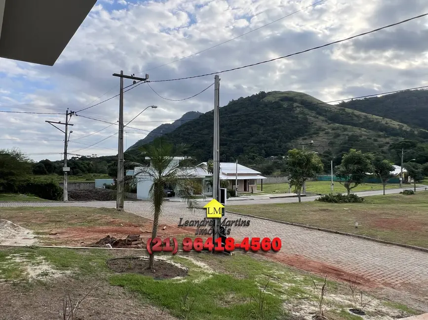 Foto 6 de Casa com 3 quartos à venda, 360m2 em Marica - RJ