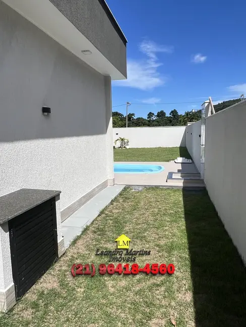 Foto 9 de Casa com 3 quartos à venda, 478m2 em Marica - RJ