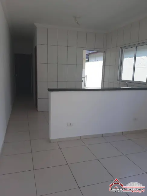 Foto 2 de Casa com 3 quartos à venda, 11m2 em Jardim Emília, Jacarei - SP