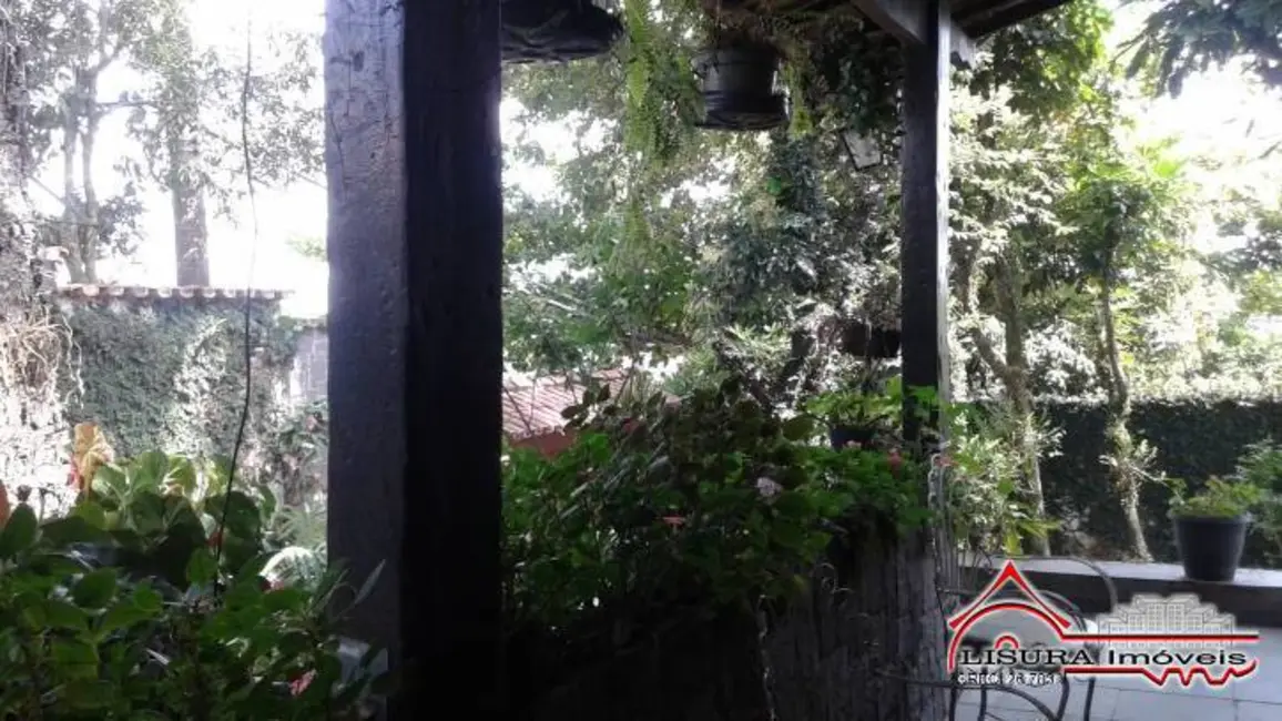 Foto 6 de Casa com 3 quartos à venda, 216m2 em Jardim das Oliveiras, Jacarei - SP