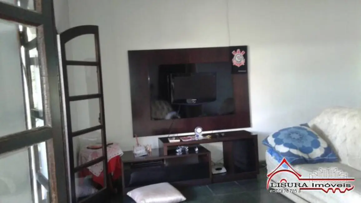 Foto 4 de Casa com 3 quartos à venda, 216m2 em Jardim das Oliveiras, Jacarei - SP