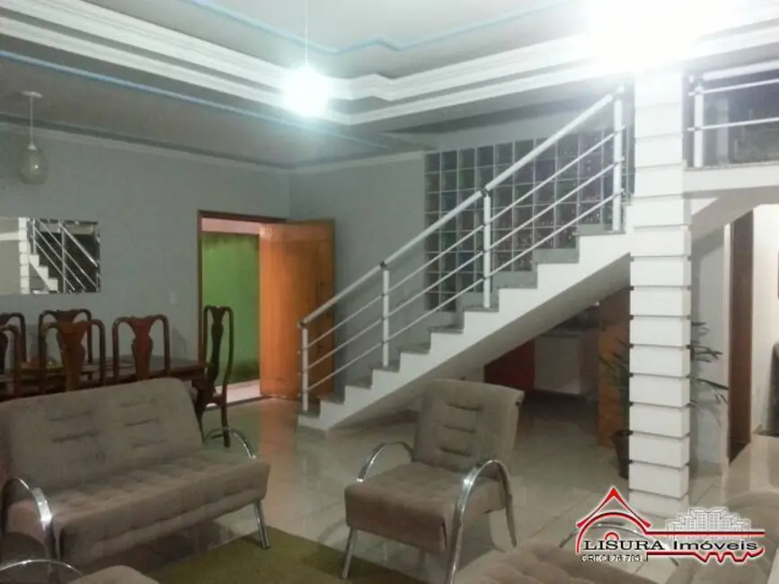 Foto 5 de Casa com 4 quartos à venda, 309m2 em Loteamento Villa Branca, Jacarei - SP