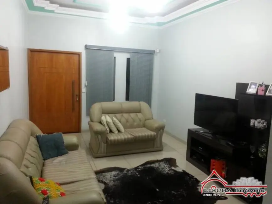 Foto 4 de Casa com 4 quartos à venda, 309m2 em Loteamento Villa Branca, Jacarei - SP