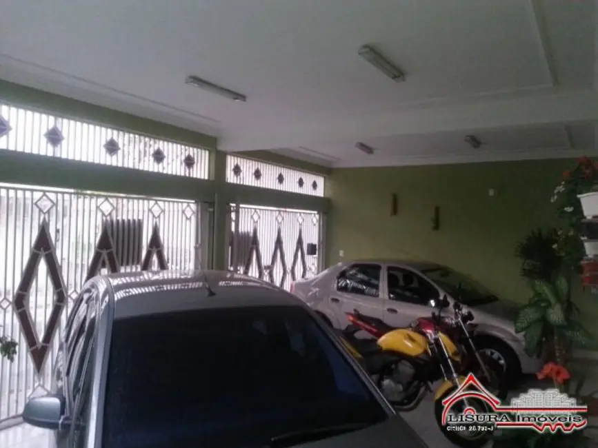 Foto 8 de Casa com 4 quartos à venda, 309m2 em Loteamento Villa Branca, Jacarei - SP