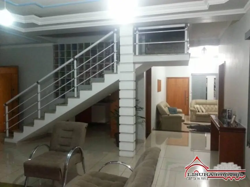 Foto 6 de Casa com 4 quartos à venda, 309m2 em Loteamento Villa Branca, Jacarei - SP