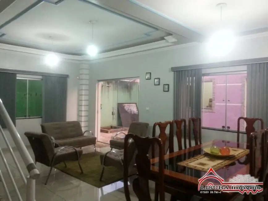 Foto 3 de Casa com 4 quartos à venda, 309m2 em Loteamento Villa Branca, Jacarei - SP