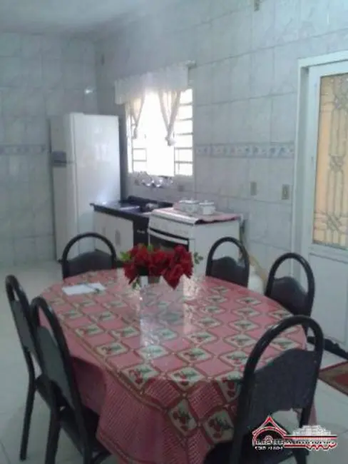 Foto 4 de Casa com 3 quartos à venda, 115m2 em Conjunto São Benedito, Jacarei - SP